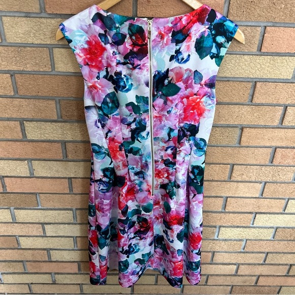 Eliza J Floral Print Scuba Fit & Flare Sleeveless Dress Women’s Size 6 - Picture 3 of 8